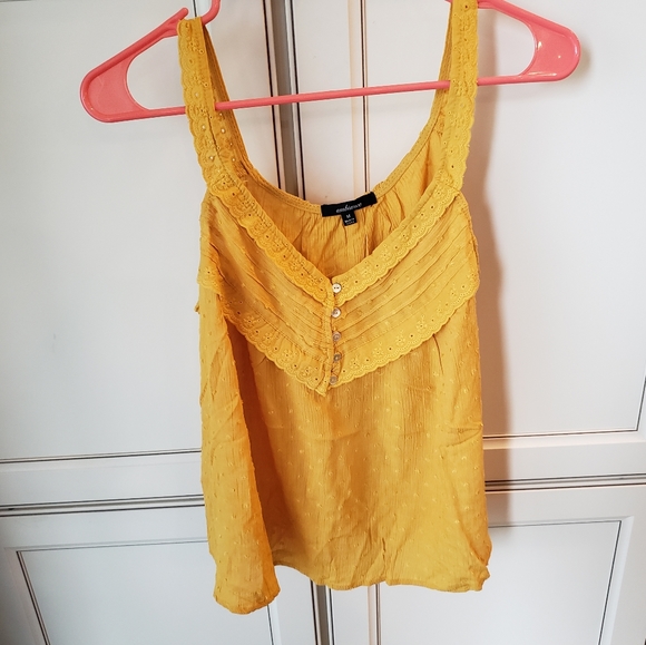 NWOT Ambiance Tank Size M in Mustard - Picture 4 of 7